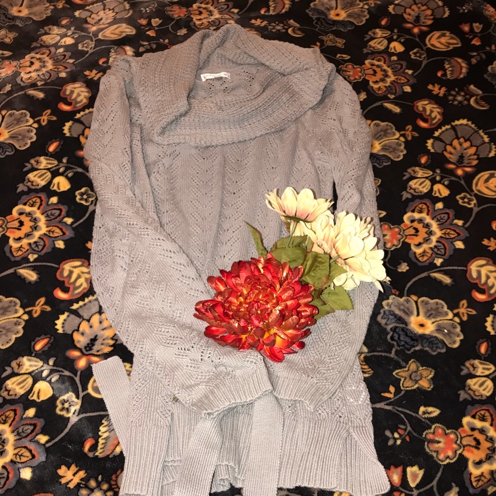 🌼CROFT & BARROW GREY SWEATER. SIZE M. LIKE NEW.🌼